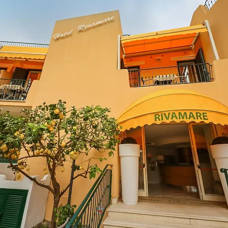 Rivamare فندق ايسكيا