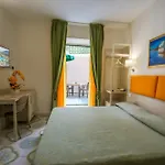 Отель Rivamare